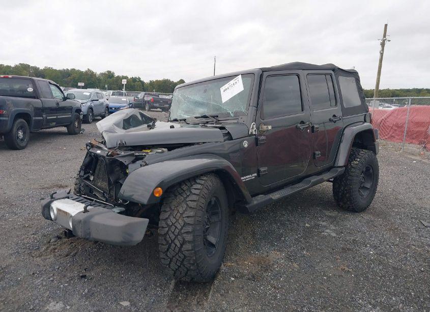 Photo 6 of 2010 Jeep Wrangler UNLIMITED SAHARA (VIN 1J4BA5H16AL137597)