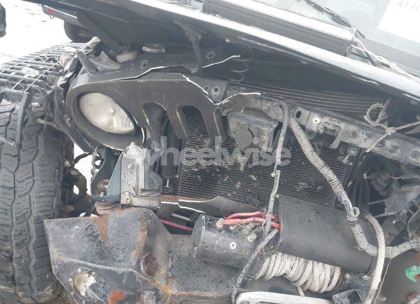 Photo 10 of 2010 Jeep Wrangler UNLIMITED SAHARA (VIN 1J4BA5H17AL141058)