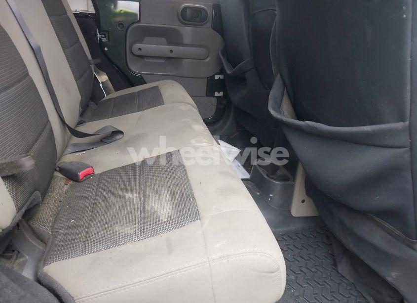 Photo 8 of 2010 Jeep Wrangler UNLIMITED SAHARA (VIN 1J4BA5H17AL141058)