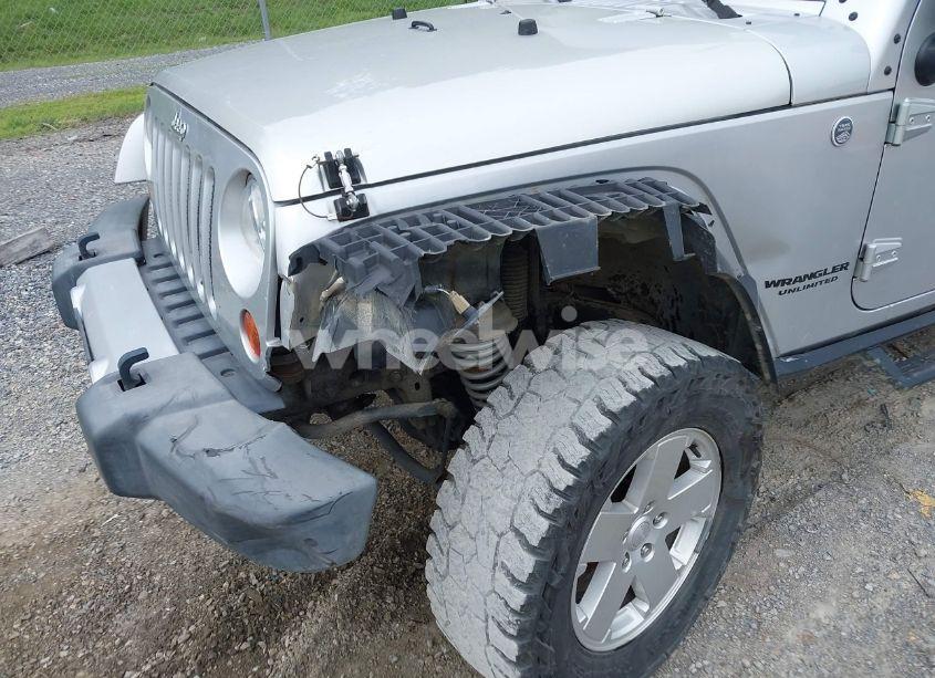 Photo 6 of 2011 Jeep Wrangler UNLIMITED SAHARA (VIN 1J4BA5H19BL506812)