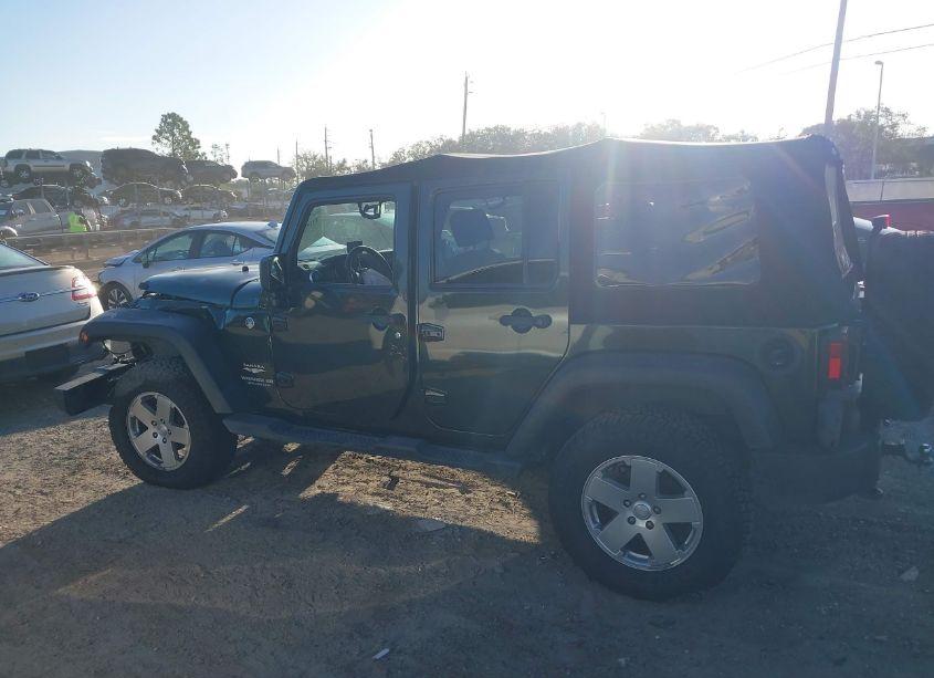 Photo 13 of 2010 Jeep Wrangler UNLIMITED SAHARA (VIN 1J4BA5H1XAL231806)