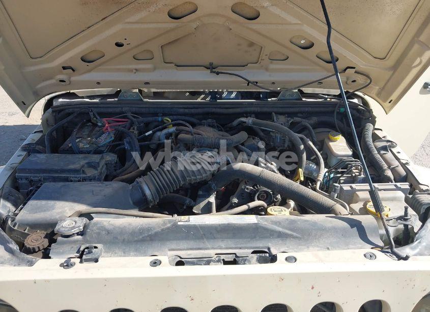 Photo 10 of 2011 Jeep Wrangler UNLIMITED SAHARA (VIN 1J4BA5H1XBL634265)