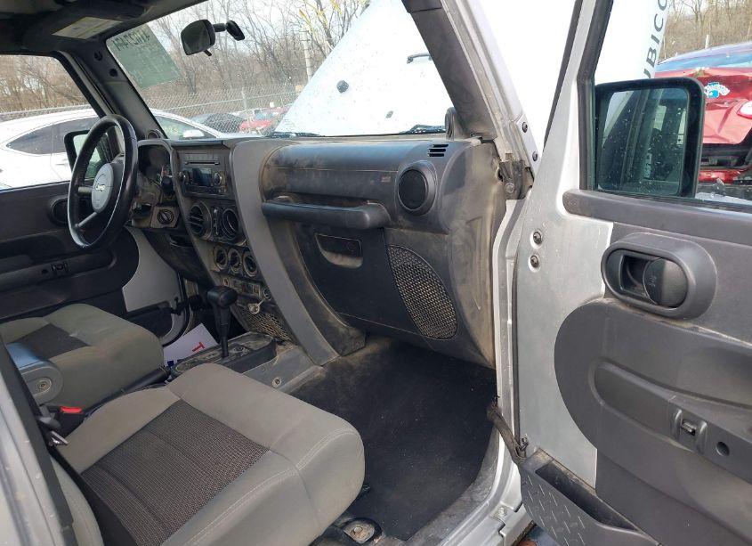 Photo 5 of 2010 Jeep Wrangler UNLIMITED RUBICON (VIN 1J4BA6H14AL129553)