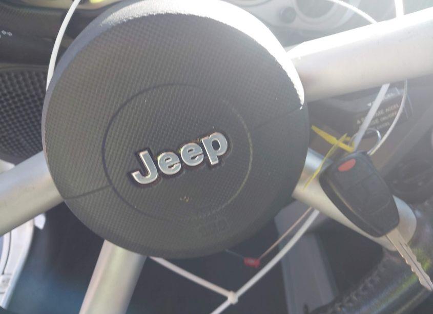 Photo 11 of 2010 Jeep Wrangler UNLIMITED SAHARA (VIN 1J4BB5H11AL216365)