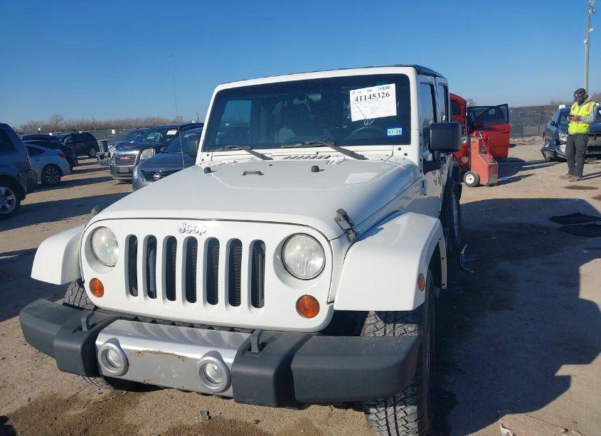 Photo 2 of 2010 Jeep Wrangler UNLIMITED SAHARA (VIN 1J4BB5H11AL216365)