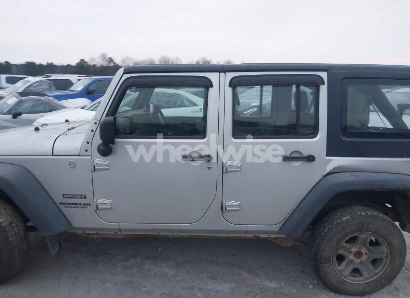 Photo 14 of 2010 Jeep Wrangler UNLIMITED SPORT RHD (VIN 1J4BZ3H14AL107060)