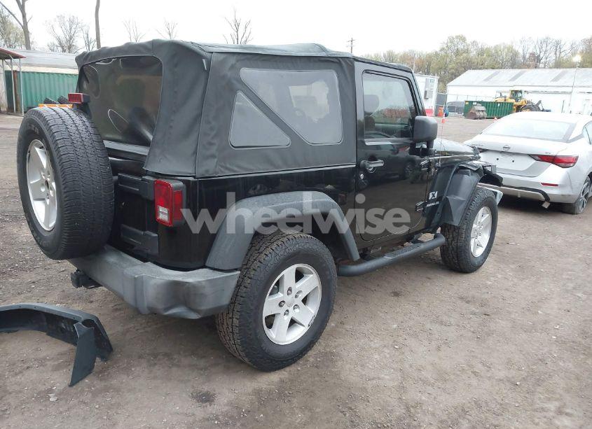 Photo 4 of 2007 Jeep Wrangler X (VIN 1J4FA24107L135388)