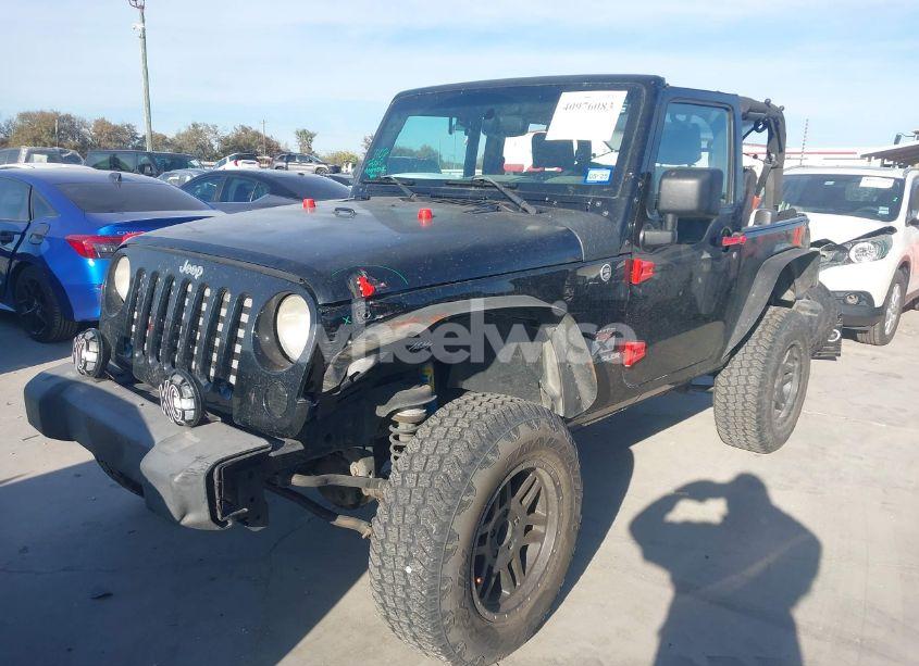 Photo 2 of 2009 Jeep Wrangler X (VIN 1J4FA24109L765057)