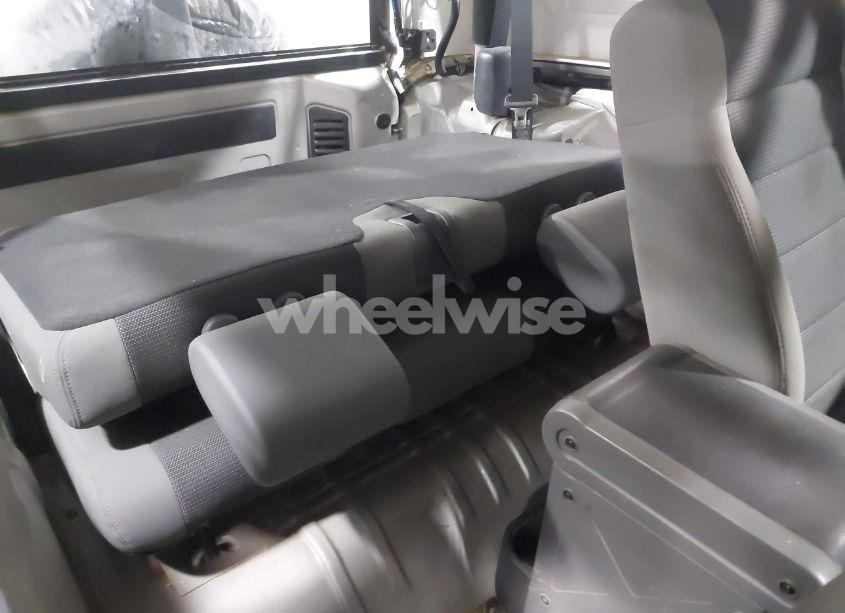 Photo 8 of 2007 Jeep Wrangler X (VIN 1J4FA24117L135531)