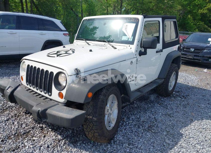 Photo 2 of 2009 Jeep Wrangler X (VIN 1J4FA24119L727658)