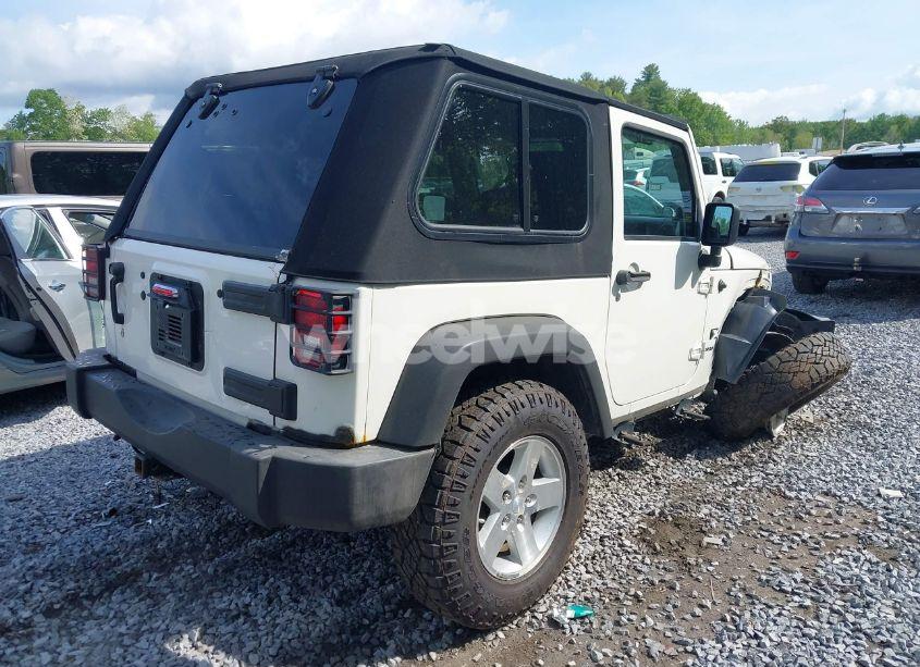 Photo 4 of 2009 Jeep Wrangler X (VIN 1J4FA24119L727658)