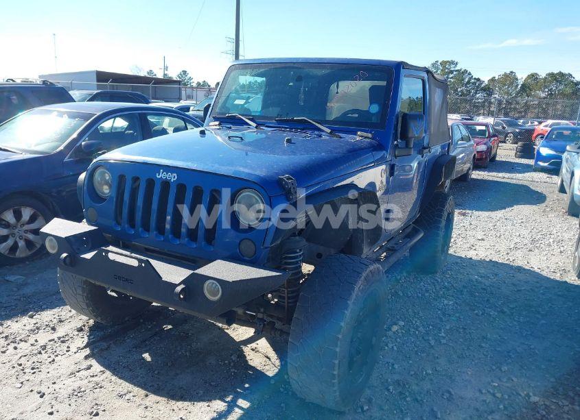 Photo 2 of 2009 Jeep Wrangler X (VIN 1J4FA24139L713244)
