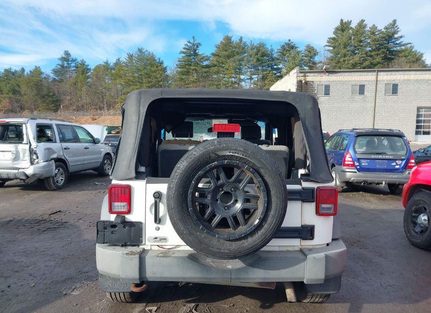 Photo 16 of 2009 Jeep Wrangler X (VIN 1J4FA24139L788106)