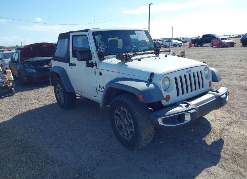 2009 Jeep Wrangler X (VIN 1J4FA24149L702821) main photo
