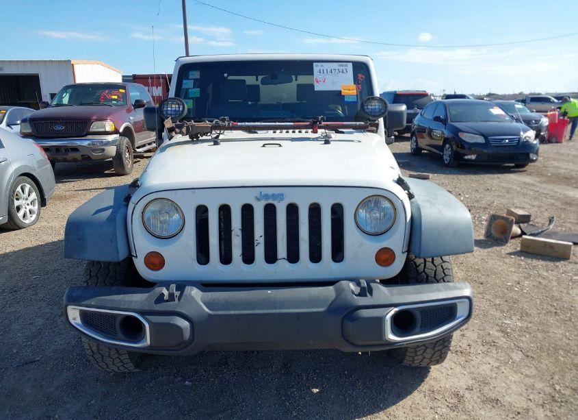 Photo 12 of 2009 Jeep Wrangler X (VIN 1J4FA24149L702821)