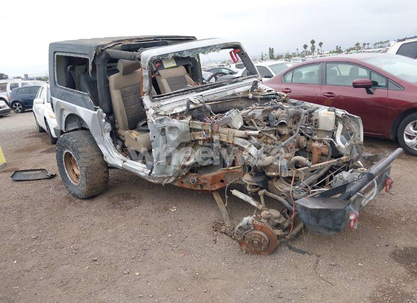 2009 Jeep Wrangler X (VIN 1J4FA24149L775557) main photo