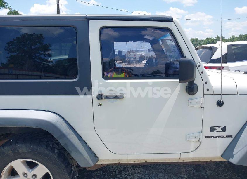 Photo 13 of 2009 Jeep Wrangler X (VIN 1J4FA24149L781794)