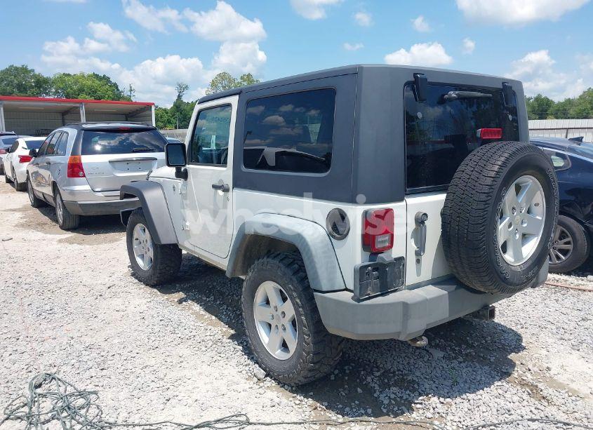 Photo 3 of 2009 Jeep Wrangler X (VIN 1J4FA24149L781794)