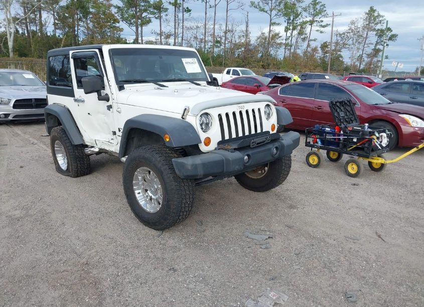 2007 Jeep Wrangler X (VIN 1J4FA24157L164174) main photo