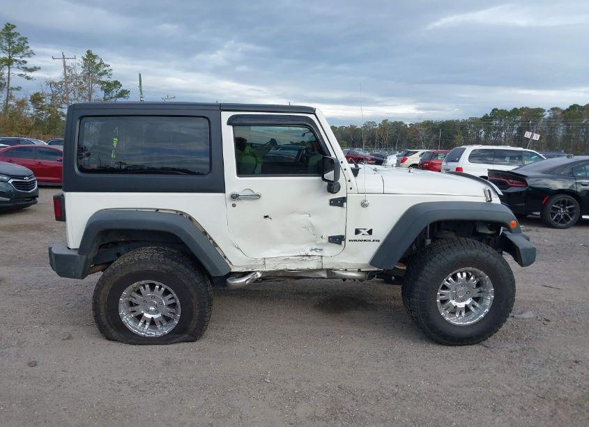 Photo 13 of 2007 Jeep Wrangler X (VIN 1J4FA24157L164174)