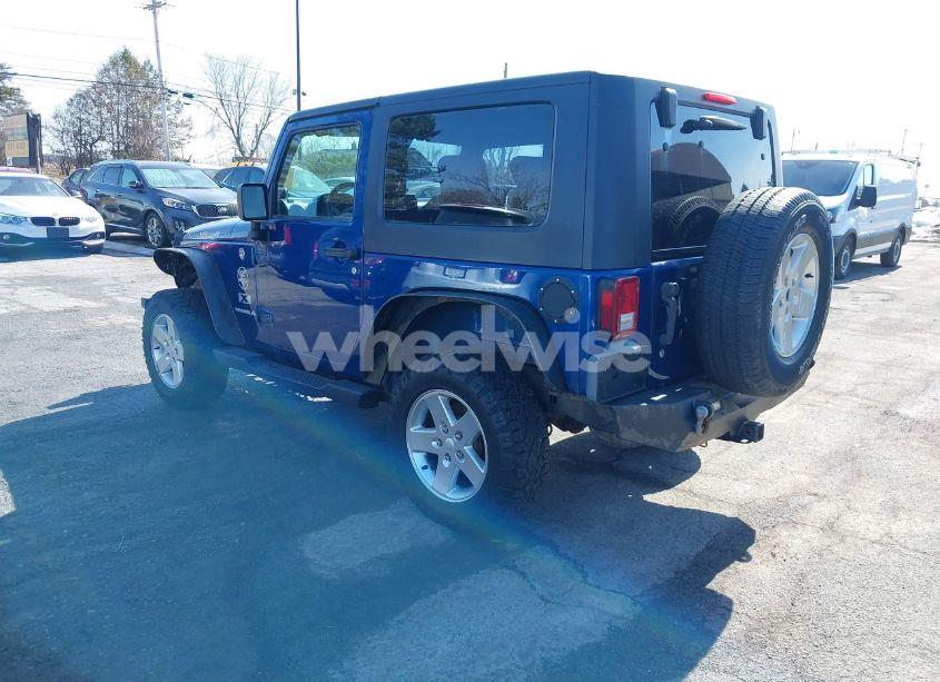 Photo 3 of 2009 Jeep Wrangler X (VIN 1J4FA24169L739367)