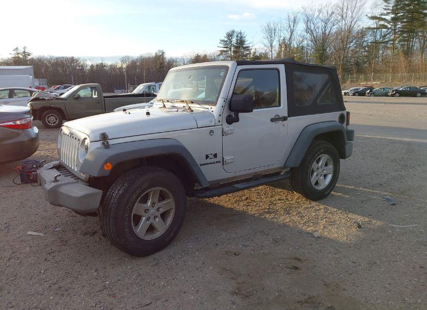 Photo 2 of 2009 Jeep Wrangler X (VIN 1J4FA24169L759814)