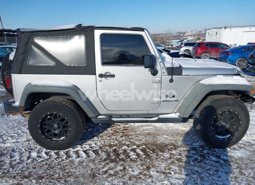 Photo 13 of 2009 Jeep Wrangler X (VIN 1J4FA24169L771221)