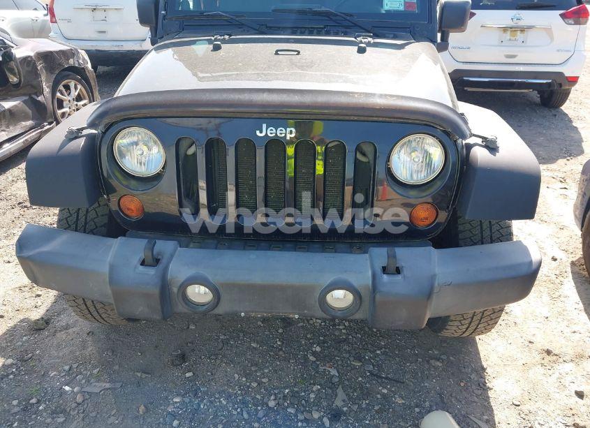 Photo 12 of 2009 Jeep Wrangler X (VIN 1J4FA24179L711352)