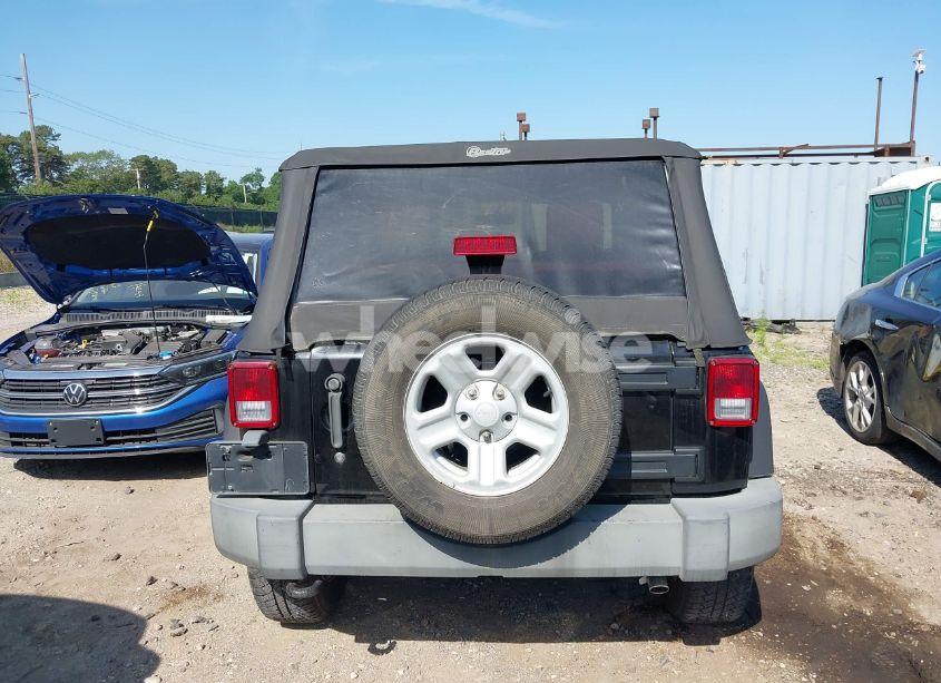 Photo 16 of 2009 Jeep Wrangler X (VIN 1J4FA24179L711352)