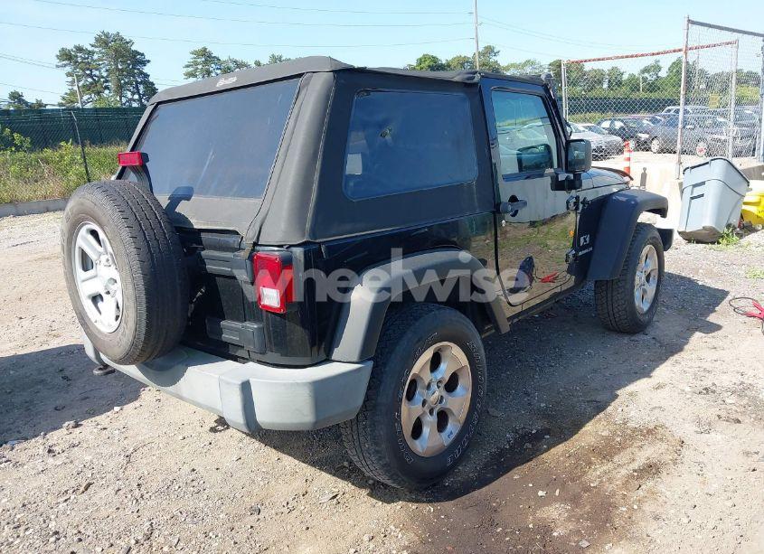 Photo 4 of 2009 Jeep Wrangler X (VIN 1J4FA24179L711352)