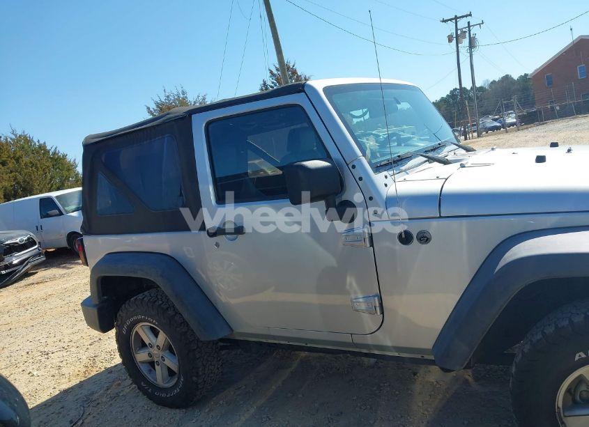 Photo 13 of 2007 Jeep Wrangler X (VIN 1J4FA24187L143478)
