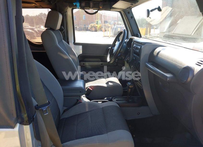 Photo 5 of 2007 Jeep Wrangler X (VIN 1J4FA24187L143478)