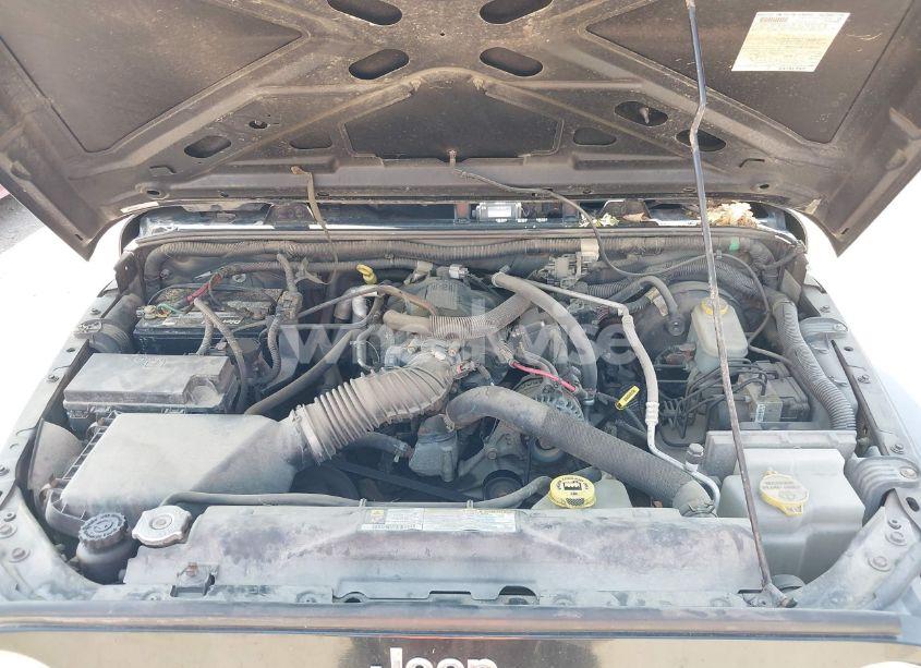 Photo 10 of 2007 Jeep Wrangler X (VIN 1J4FA24187L160975)