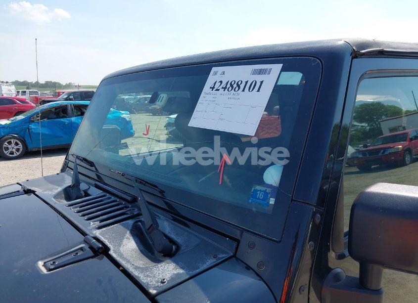 Photo 6 of 2007 Jeep Wrangler X (VIN 1J4FA24187L160975)