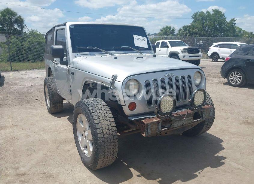 2009 Jeep Wrangler X (VIN 1J4FA24189L755392) main photo