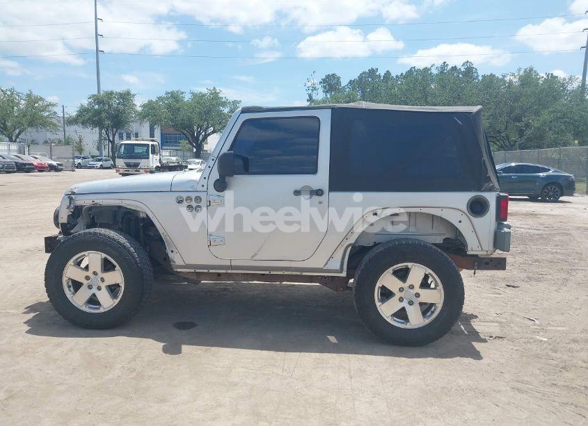 Photo 13 of 2009 Jeep Wrangler X (VIN 1J4FA24189L755392)