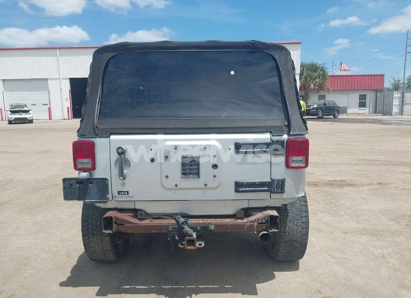 Photo 15 of 2009 Jeep Wrangler X (VIN 1J4FA24189L755392)