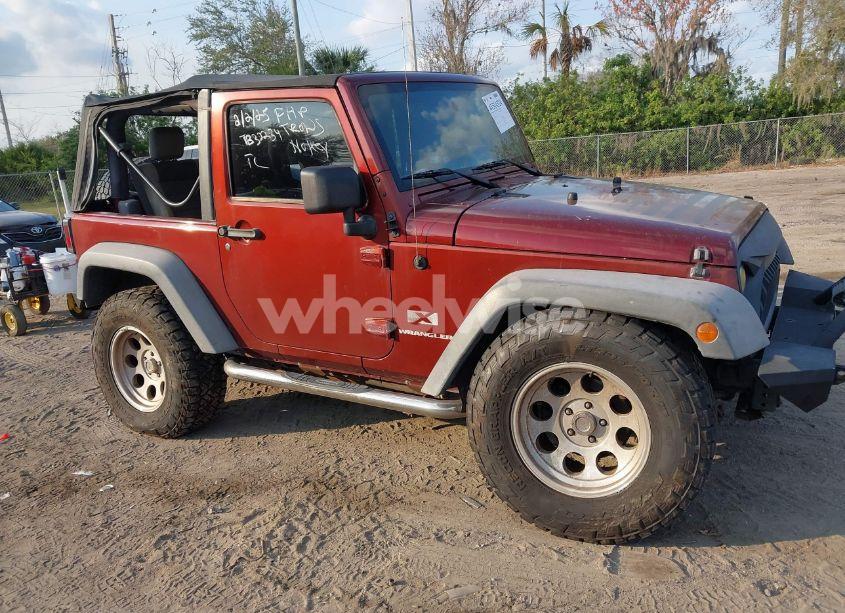 2007 Jeep Wrangler X (VIN 1J4FA241X7L103550) main photo