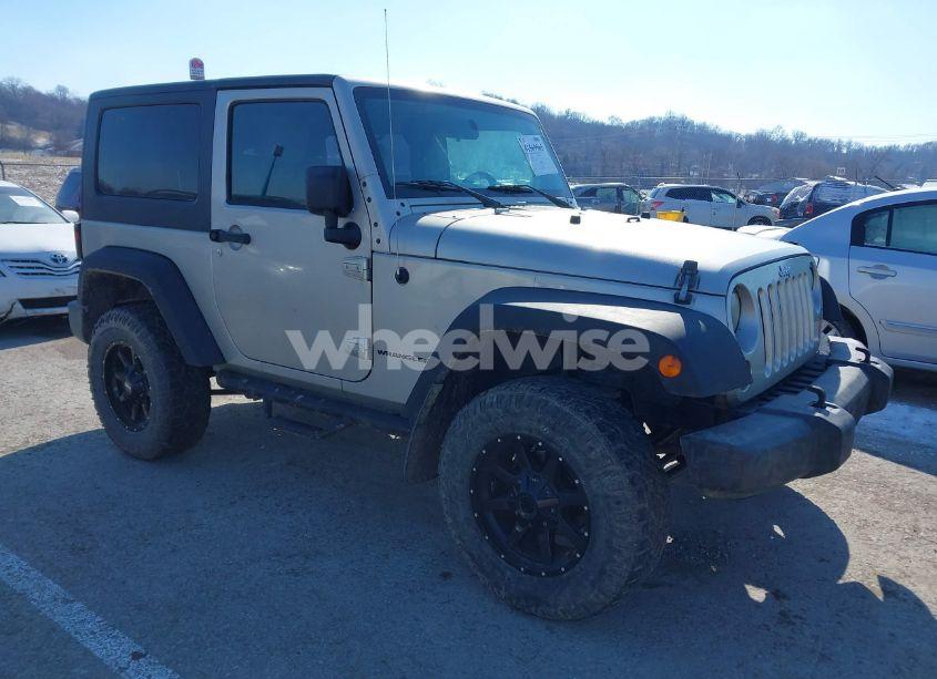 2007 Jeep Wrangler X (VIN 1J4FA241X7L152196) main photo
