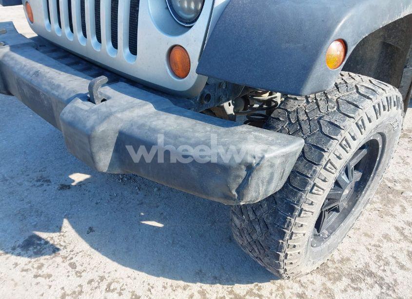 Photo 6 of 2007 Jeep Wrangler X (VIN 1J4FA241X7L152196)