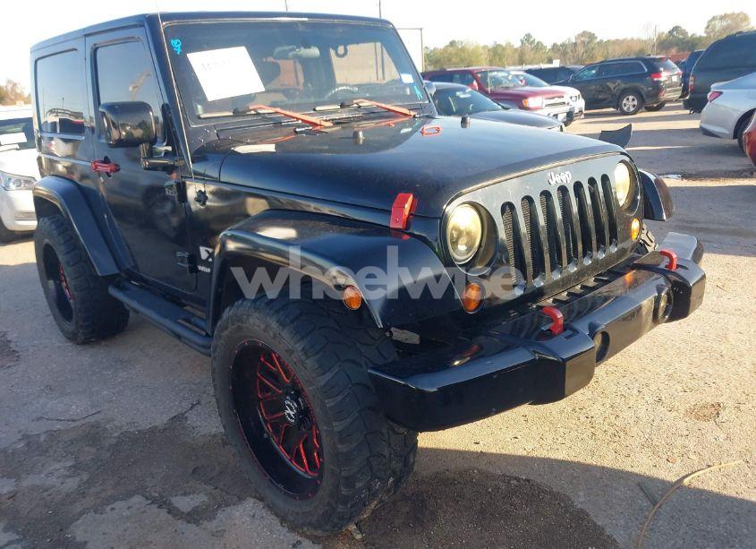 2008 Jeep Wrangler X (VIN 1J4FA241X8L546850) main photo