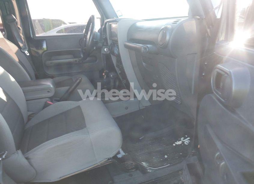 Photo 5 of 2008 Jeep Wrangler X (VIN 1J4FA241X8L546850)