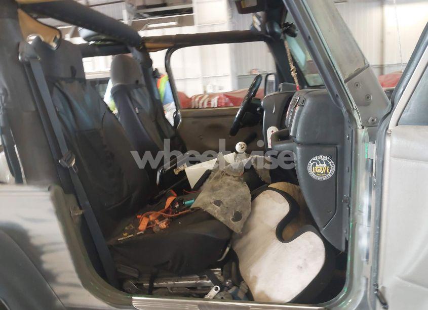 Photo 5 of 2005 Jeep Wrangler SE (VIN 1J4FA29115P314084)