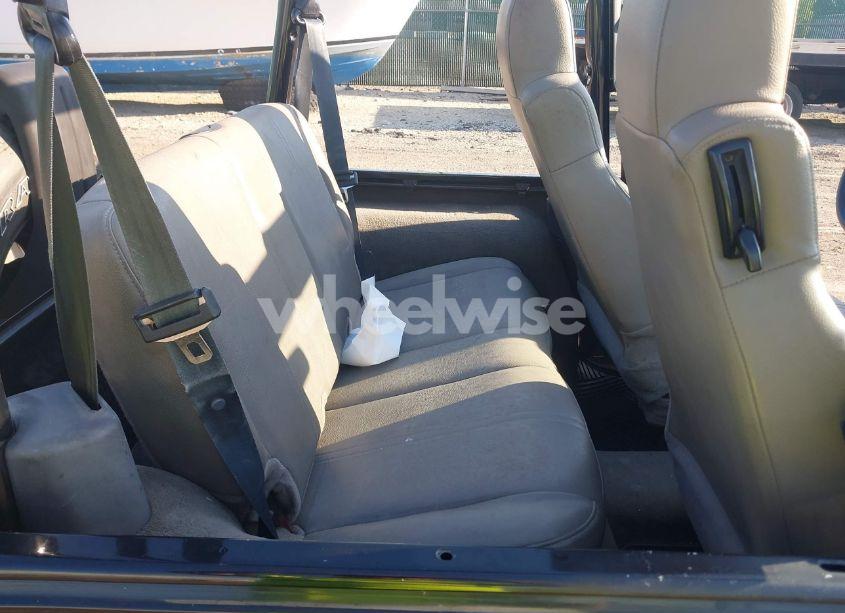 Photo 8 of 2004 Jeep Wrangler SE (VIN 1J4FA29144P797861)