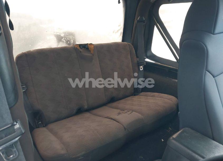 Photo 8 of 2004 Jeep Wrangler SE (VIN 1J4FA29154P778915)