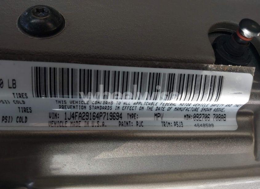 Photo 9 of 2004 Jeep Wrangler SE (VIN 1J4FA29164P719694)