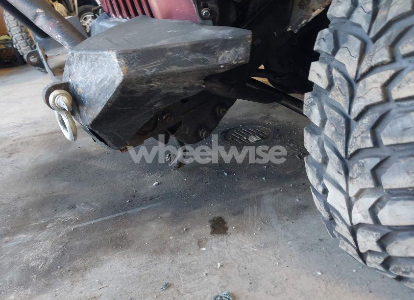 Photo 14 of 2001 Jeep Wrangler SE (VIN 1J4FA29P01P372136)