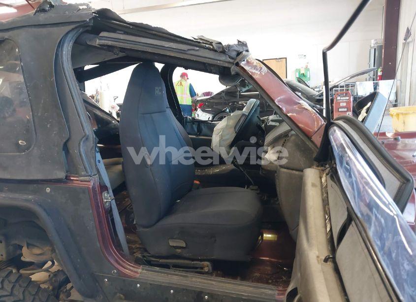 Photo 5 of 2001 Jeep Wrangler SE (VIN 1J4FA29P01P372136)