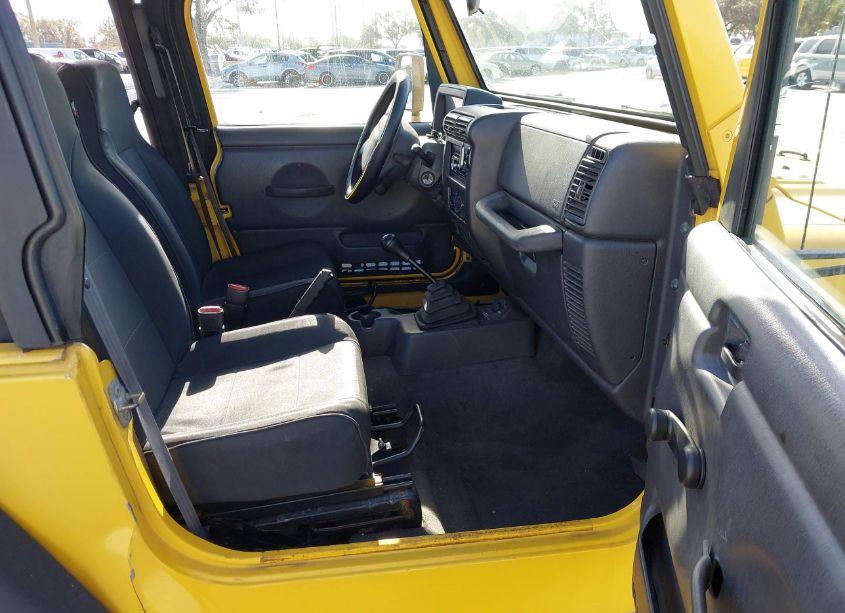 Photo 5 of 2000 Jeep Wrangler SE (VIN 1J4FA29P4YP706985)