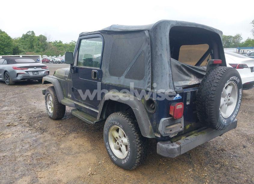 Photo 3 of 2000 Jeep Wrangler SE (VIN 1J4FA29P6YP777153)